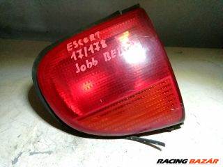 Ford Escort Mk6 Jobb Belső Hátsó Lámpa *46675* ford-93ag15k258