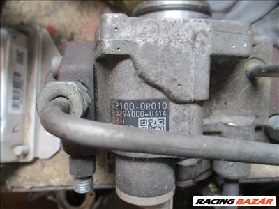 Toyota Avensis Auris Corolla Rav4  2.0-2.2 D-4D nagynyomású pumpa magasnyomású szivattyú 221000R010