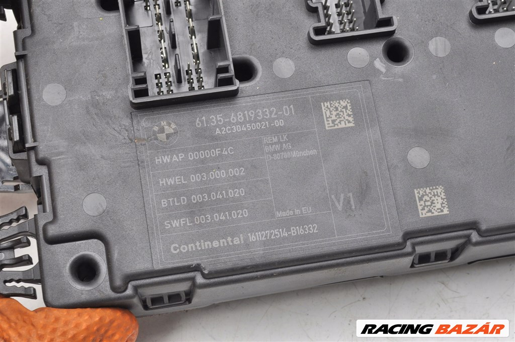 BMW 3-as sorozat F30 csomagtér biztosítéktábla 6819332 3. kép