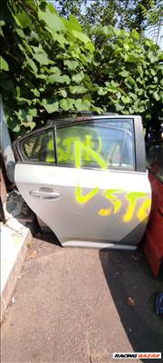 Toyota Avensis (T270) Jobb hátsó ajtó 