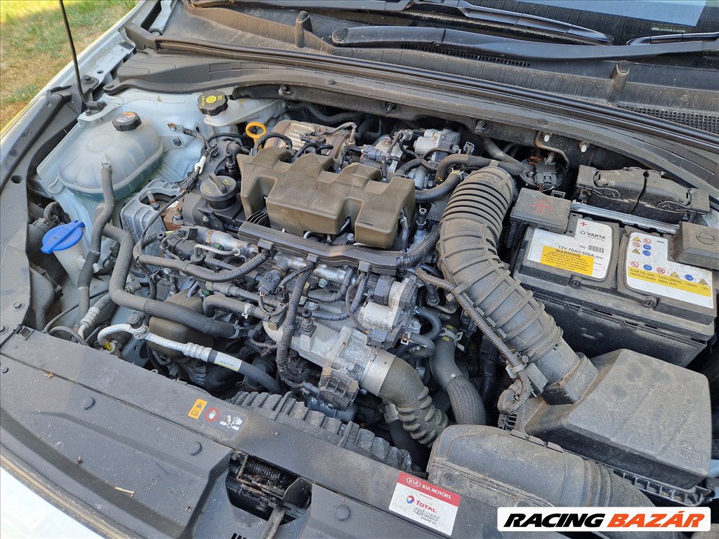 Kia Cee'd (CD) 1.6 CRDI D4FE bontott alkatrészek, bontás, bontott jármű 8. kép