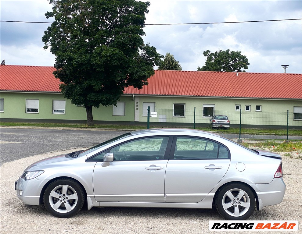 HONDA CIVIC 1.6 ES 8. kép