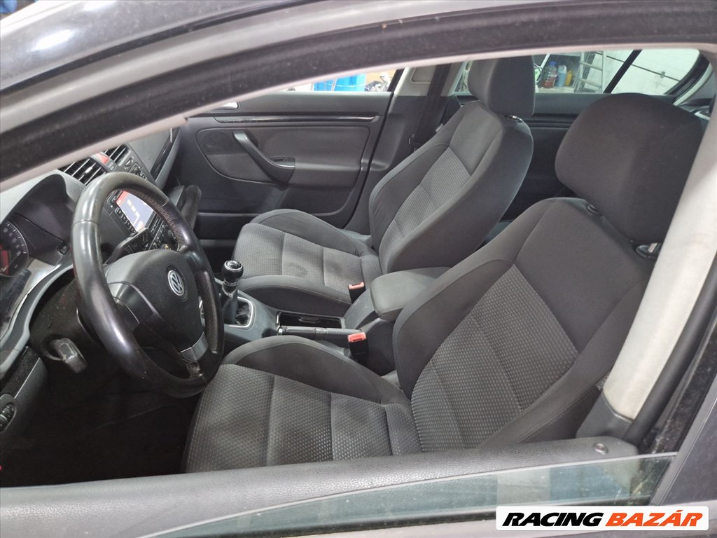 Volkswagen Golf V bontott alkatrészei 6. kép