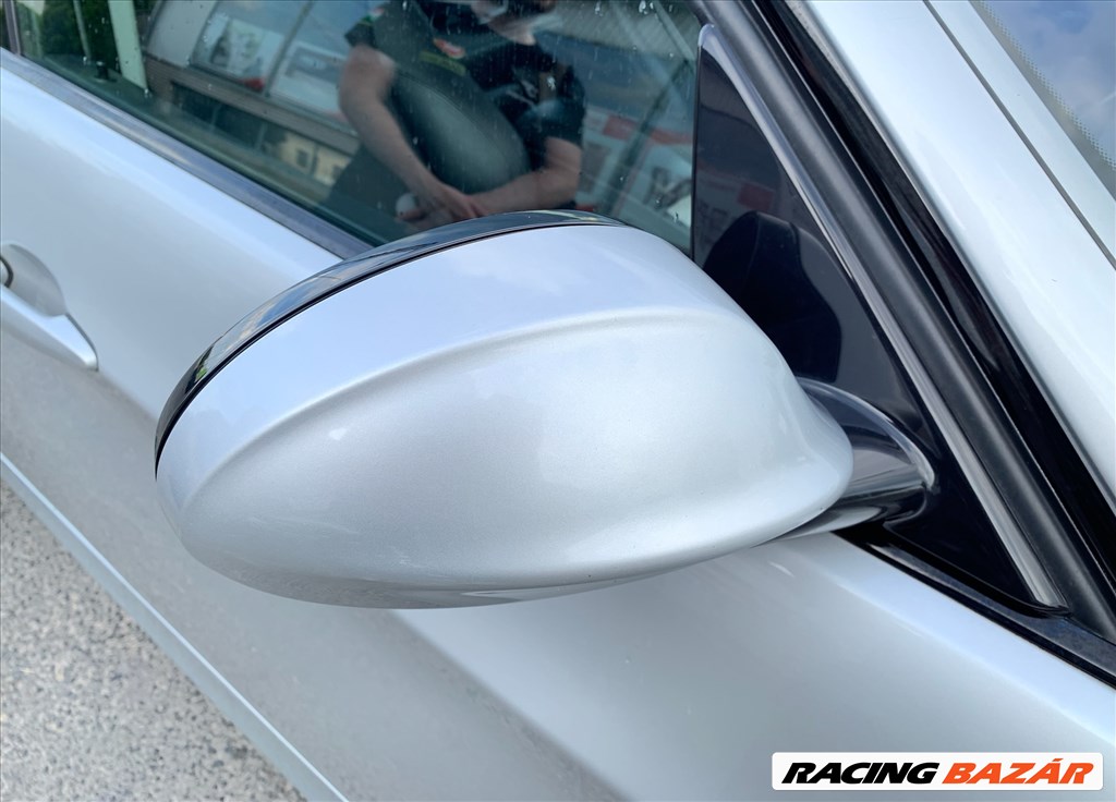 BMW 335 (E90, E91, E92, E93) bontott alkatrészei 18. kép