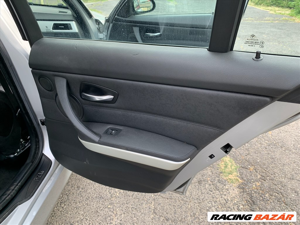 BMW 335 (E90, E91, E92, E93) bontott alkatrészei 26. kép