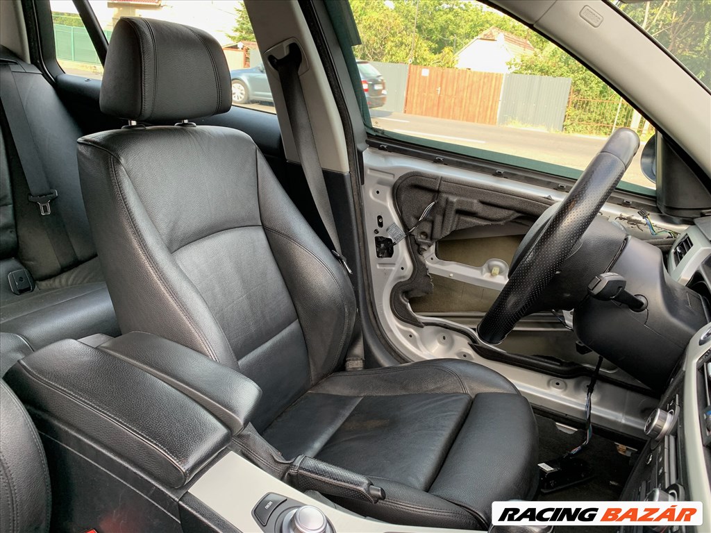 BMW 335 (E90, E91, E92, E93) bontott alkatrészei 31. kép