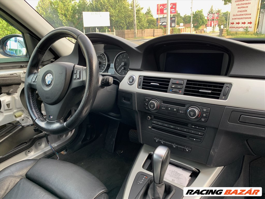 BMW 335 (E90, E91, E92, E93) bontott alkatrészei 33. kép