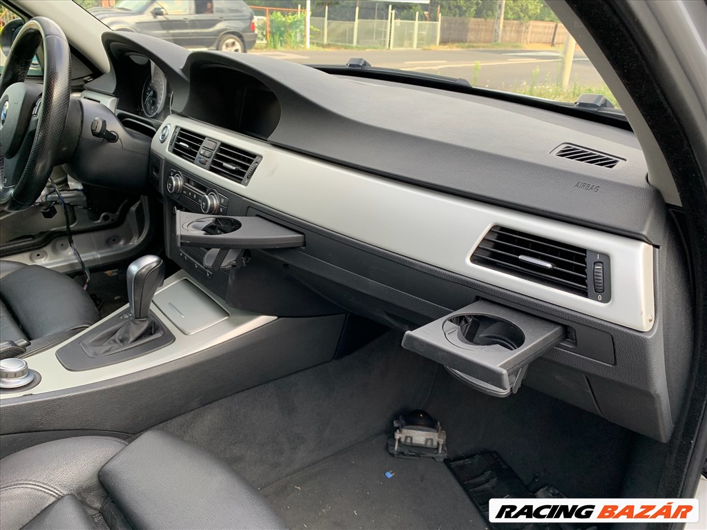 BMW 335 (E90, E91, E92, E93) bontott alkatrészei 34. kép