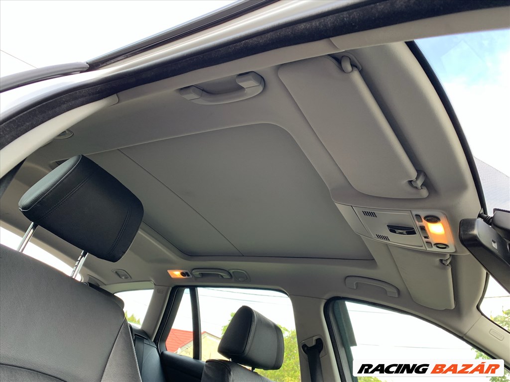 BMW 335 (E90, E91, E92, E93) bontott alkatrészei 42. kép