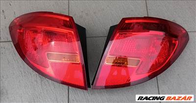 Opel Meriva B jobb és bal hátsó külső lámpa 