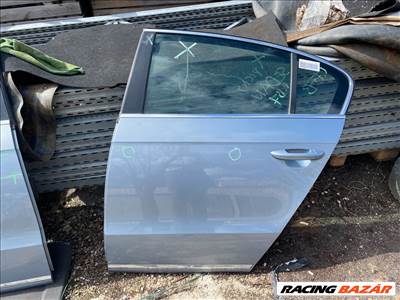 Volkswagen Passat B7  Bal hátsó Ajtó (Részeivel)