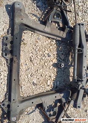 Renault Clio II bölcső 