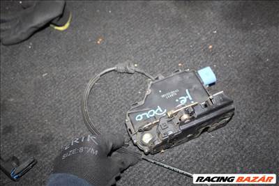 Volkswagen Polo 9N 1.4D 2005 jobb első zárszerkezet 3B1837016S