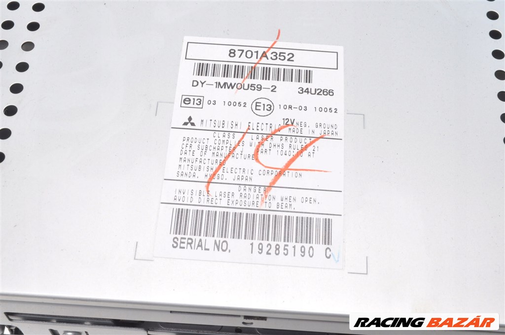 Mitsubishi Lancer VIII gyári rádió fejegység 8002b586xa 4. kép