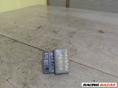 MAZDA DEMIO 98.08-00.05 Kesztyűtartó nyitó 