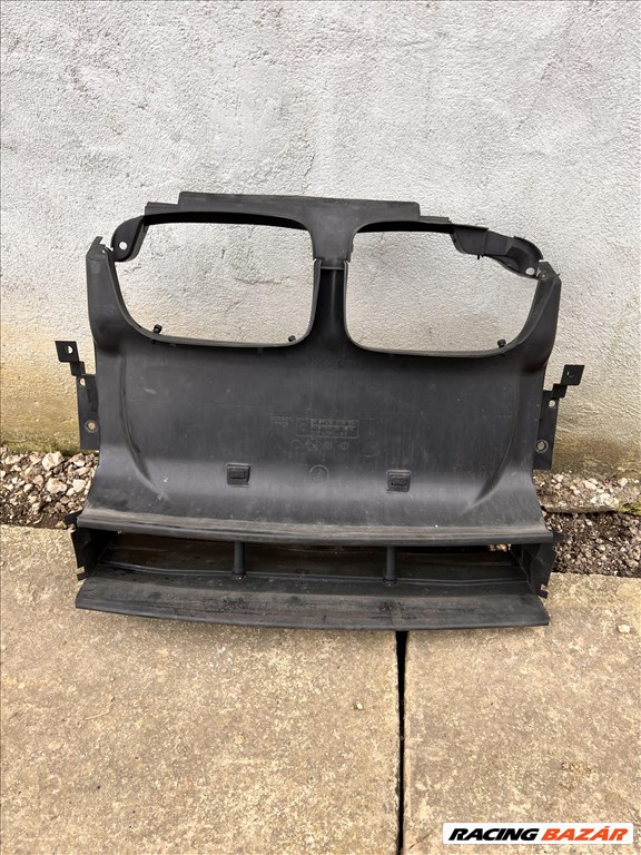 BMW E46 hűtőmaszk 51718202831 1. kép