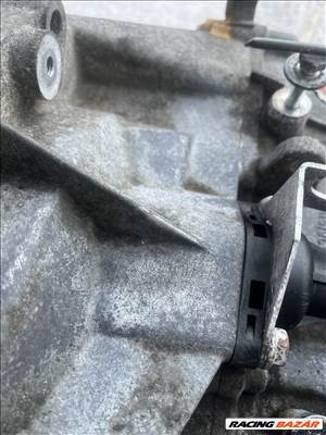 Volkswagen Golf V 1.4 benzin 5 sebességes váltó váltókód: fxq