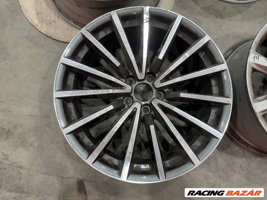 R19 Original Audi 8.5J ET32 - 8W0 601 025AN / 8W0601025AN 3db alufelni 2. kép