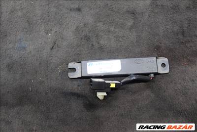 Hyundai ix35 2015 1.7D antenna erősítő modul 954202y200