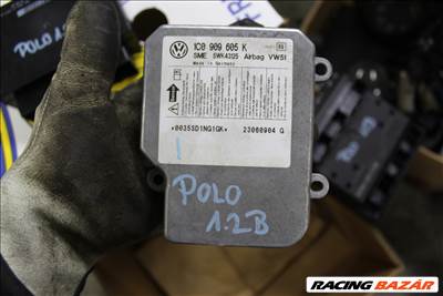 Volkswagen Polo 9N 1.4D 2005 légzsákvezérlő 1C909605K