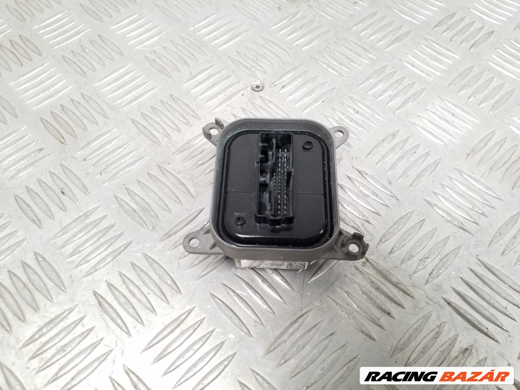 Tesla Model 3 fényszóró modul p153292502c 4. kép