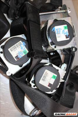 Opel Astra H 1.9D 2004-2008	hátsó biztonsági öv 