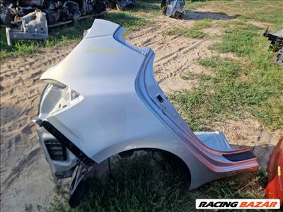 Kia Ceed II jobb hátsó sárvédő 