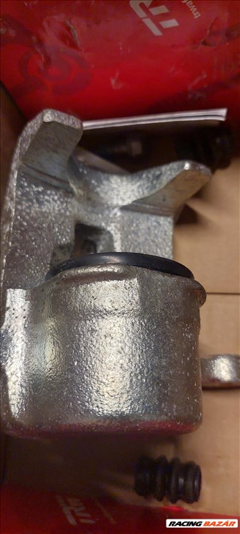 SsangYong Actyon,Korando II,  Musso, Rexton, Kyron Ssang Yong Actyon. Musso.Kyron hátsó féknyereg bht770e 2. kép