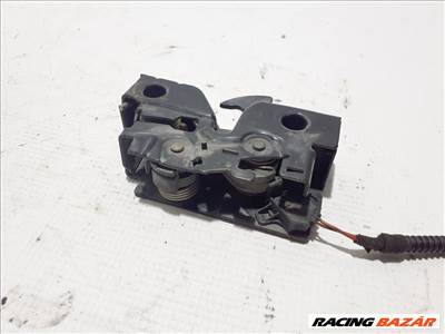 Volkswagen Passat B8 motorháztető alsó zár  5g1823509c