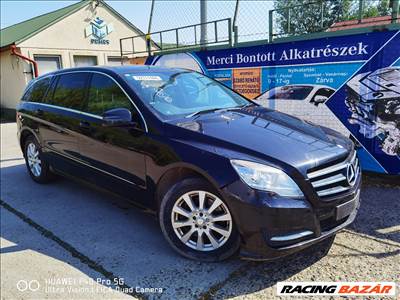 Mercedes R 350CDI OM642872 7 személyes (W251) bontott alkatrészei