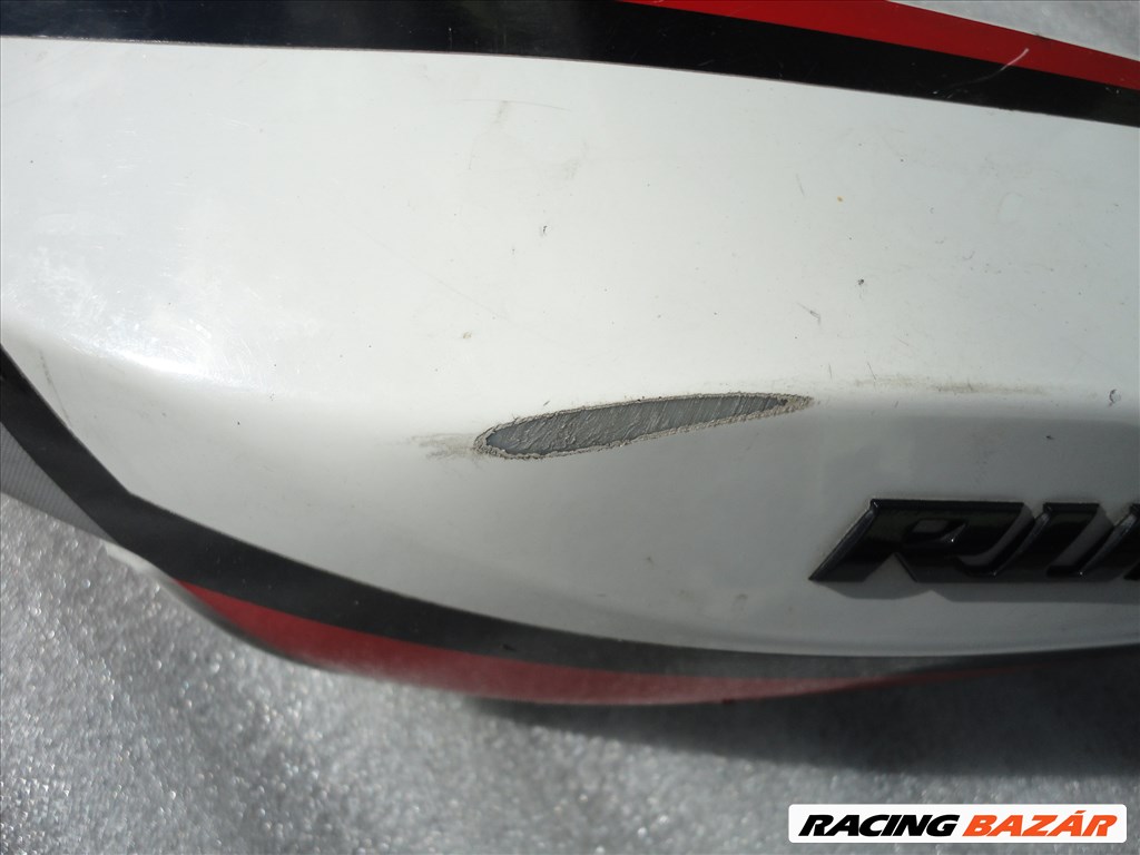 2006-tól Gilera Runner ülés alatti bal oldalidom ,eladó 2. kép