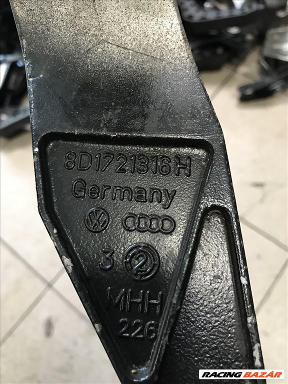 Volkswagen Passat  B5.5 -kuplungpedál 8d1721316h 2. kép
