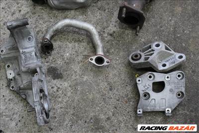  Mazda 5 2.0D 2005  klímakompresszortartó bak rf7l15810