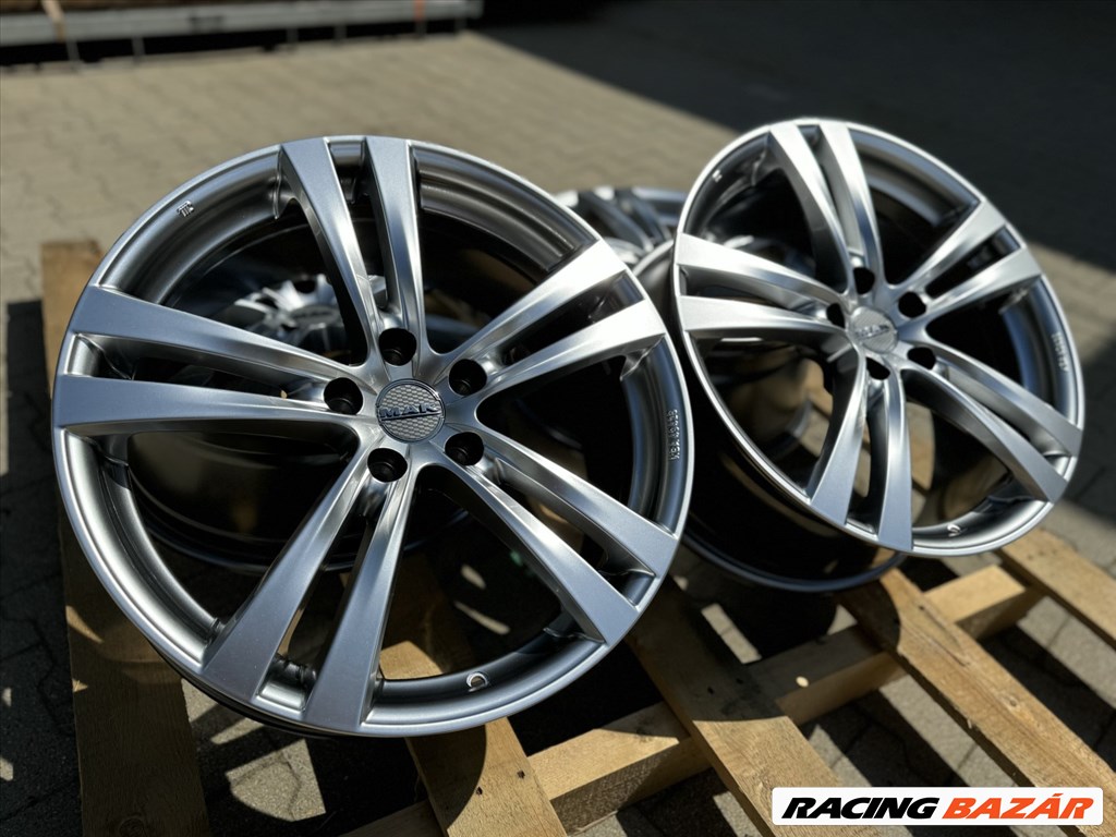  Audi A3 A4 A6 A8 All-road Q2 Q3 Q4  S3 S4 S6 S8 SQ2 TT alufelnik R18 1. kép