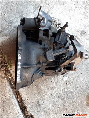 Ford Focus II 1.6 TDCI , Mazda 3 1.6 TD váltó 