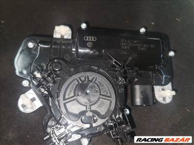 Skoda Octavia IV Központizár Motor Csomagtérajtó  5ta827887c