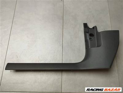 Audi A3 (8Y) bal első belső küszöb burkolat 8y1867271