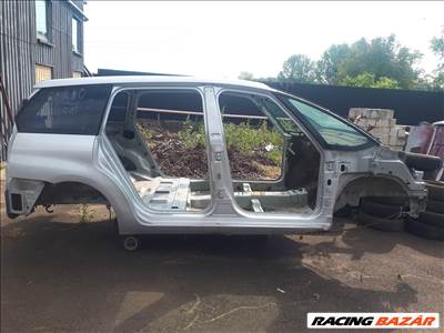 Citroën C4 Picasso I 2006 üres kasztni  EZRC--színkód ( 2 küszöb hibás) 