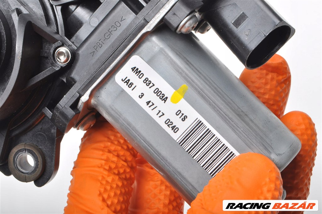 Bentley Bentayga, Audi Q7 (4M) bal első ajtó zár elektronika 4m0837003a 5. kép