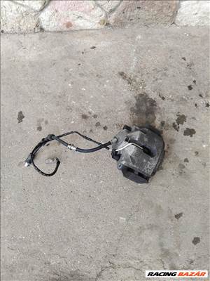 BMW 330xd Bal első féknyereg  5724330