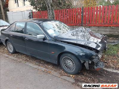 BMW 525 (E39) bontott alkatrészei