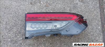 Toyota RAV4 (XA50) hátsó ajtóba való lámpa  8159042062