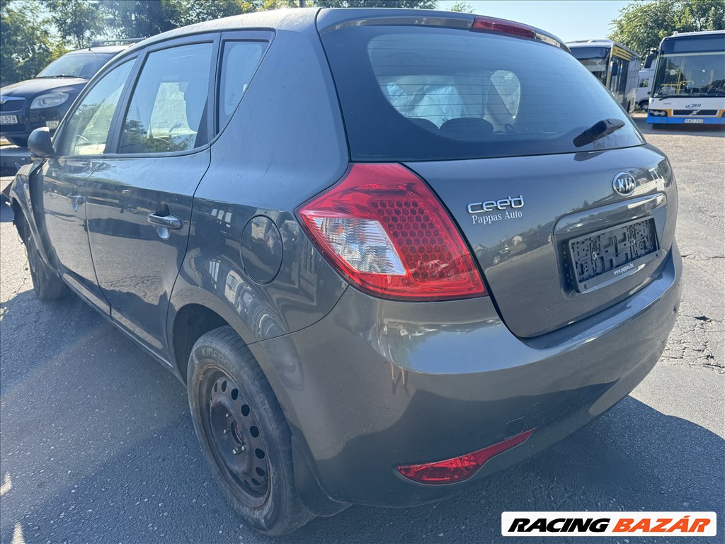 Kia Cee'd (ED) bontott alkatrészei 1. kép