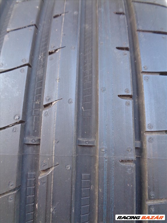 Goodyear 235/65R18 nyári gumi, pár km-t futott mint az új eladó. 4. kép