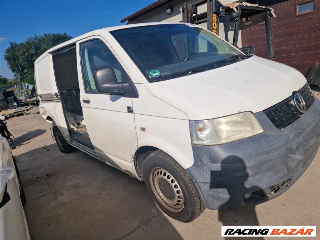 Volkswagen Transporter T5 bontott alkatrészei 3. kép