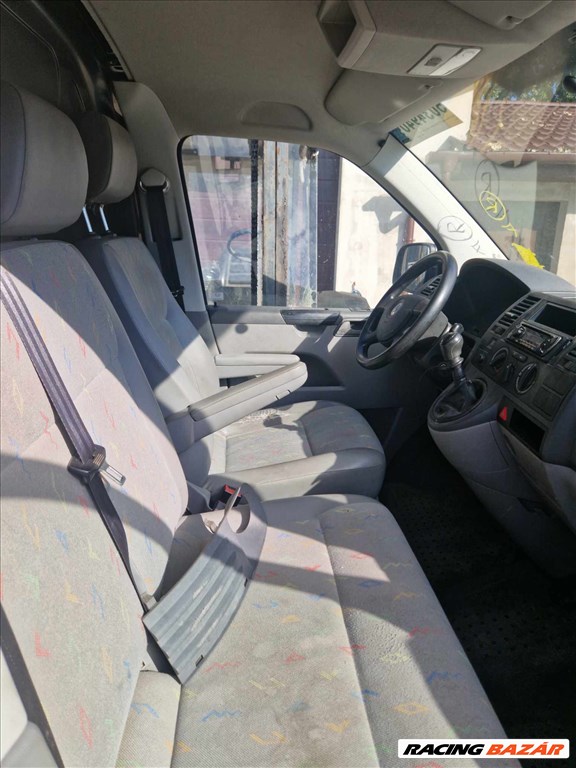 Volkswagen Transporter T5 bontott alkatrészei 6. kép