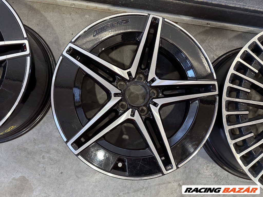 R18 Original Mercedes 7.5J ET40 - A206 401 1700 A2064011700 1db felni 1. kép