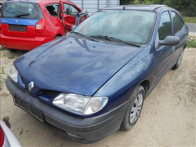 RENAULT MEGANE I CLASSIC (LA0/1) 1.4 (LA0E_LA0V) Bontott gépjármű