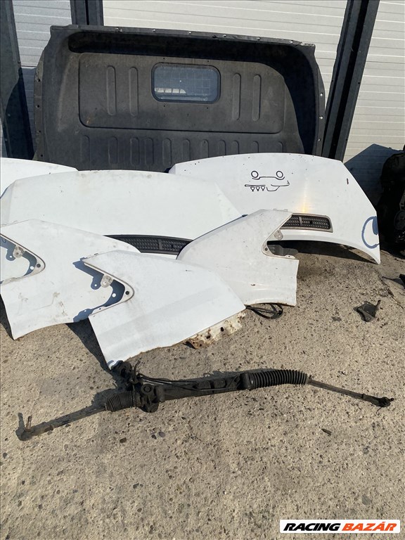 Ford Transit motorháztető sárvédők hátfal  2. kép