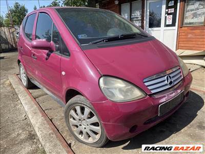 Mercedes A 160  bontott alkatrészei